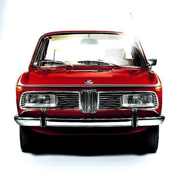 BMW 2000